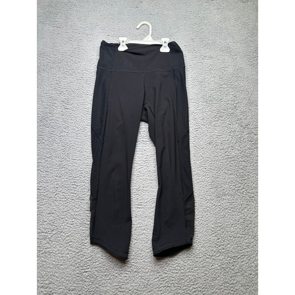 Lululemon Body Con Crop Sz 6